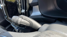 Volvo XC40 2.0 B4P Plus Dark 5dr Auto Petrol Estate